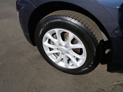 Used 2019 Chevrolet Equinox LT w/ Sun & Navigation Package AWD/4WD image 33