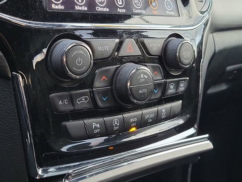 Certified 2019 Jeep Grand Cherokee Altitude image 26