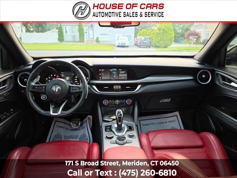 Used 2022 Alfa Romeo Stelvio Veloce AWD/4WD image 25