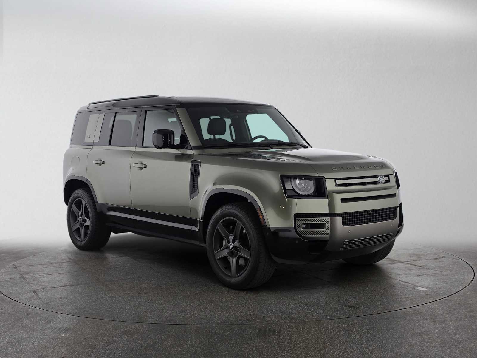 Used 2024 Land Rover Defender 110 X-Dynamic SE AWD/4WD image 7