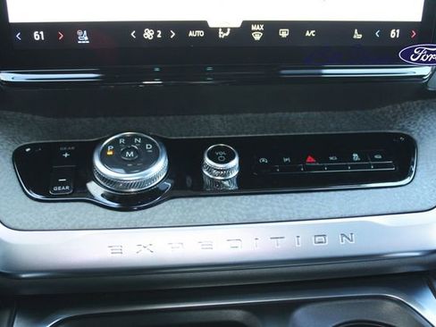 New 2025 Ford Expedition Tremor image 15