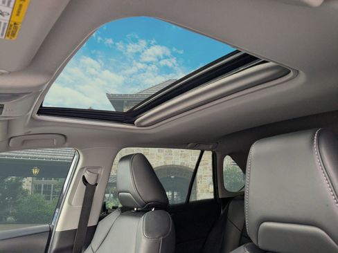 Used 2024 Toyota RAV4 XLE Premium image 7