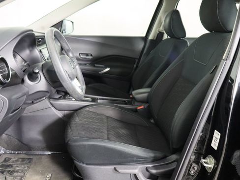 Used 2021 Nissan Kicks SV image 16