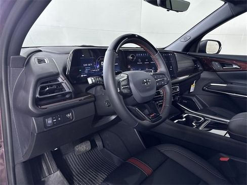 New 2026 Chevrolet Traverse RS w/ LPO, Floor Liner Package image 10