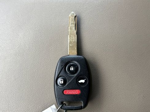 Used 2015 Honda Pilot Touring image 25