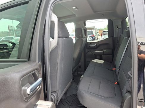 Used 2020 Chevrolet Silverado 1500 Custom w/ Custom Value Package AWD/4WD image 10