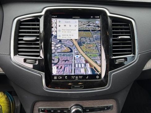 Used 2023 Volvo XC90 B6 Ultimate w/ Protection Package Premier image 12