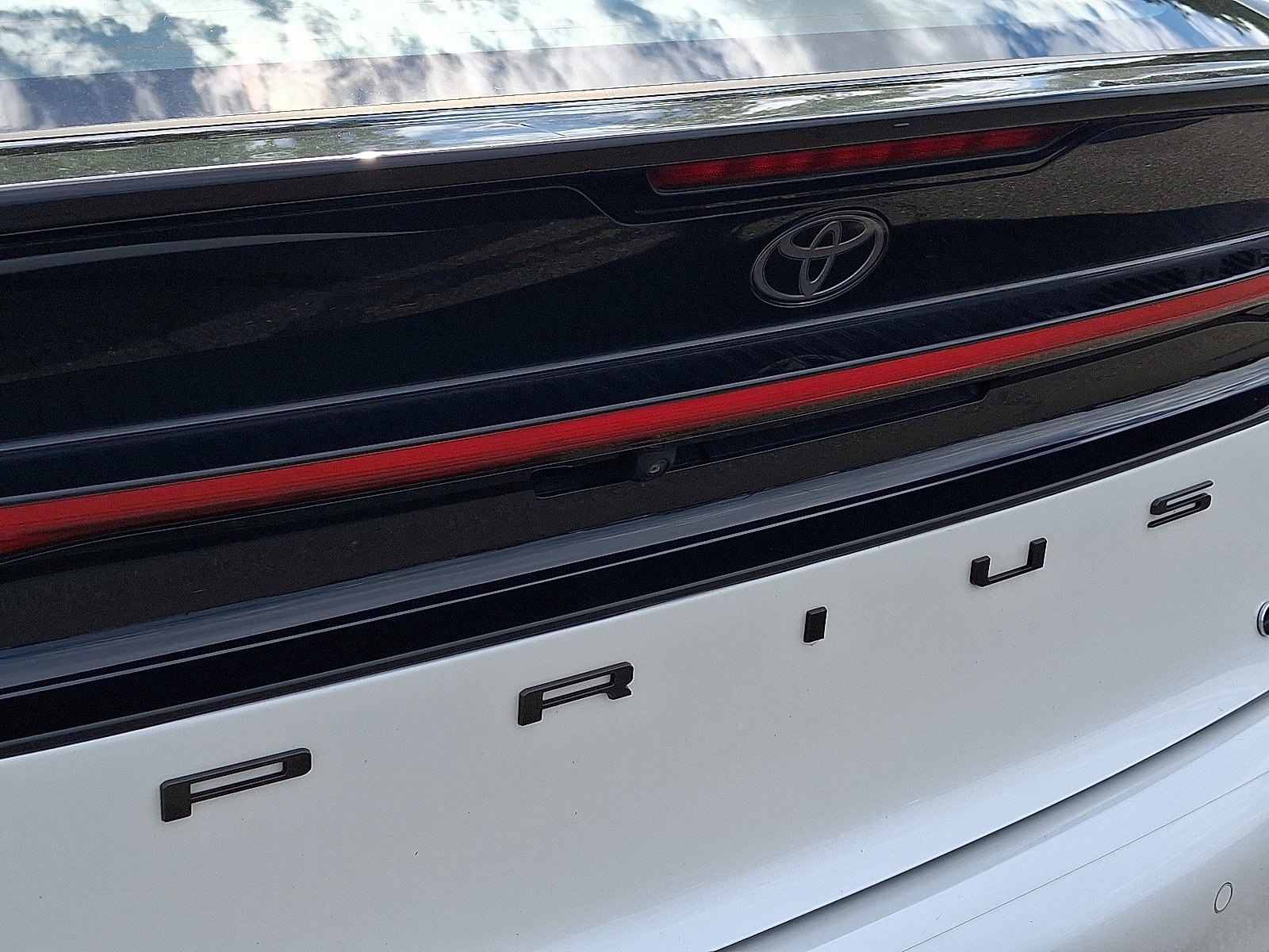 Certified 2024 Toyota Prius XLE AWD/4WD image 32