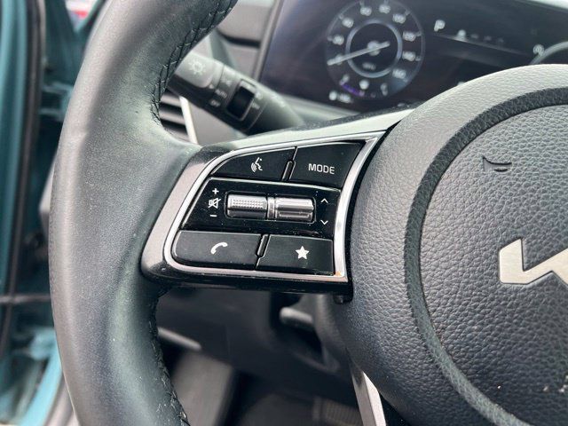 Certified 2025 Kia Seltos EX w/ EX Sunroof Package FWD image 15
