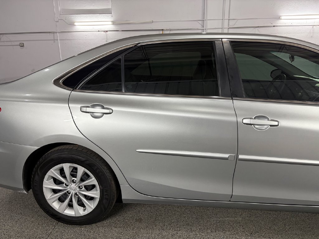 Used 2016 Toyota Camry LE FWD image 7
