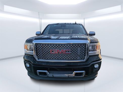 Used 2015 GMC Sierra 1500 Denali w/ Driver Alert Package image 8