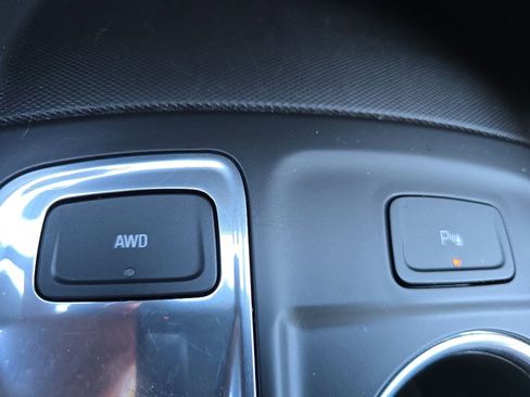 Used 2023 Chevrolet Equinox LT w/ LPO, Floor Liner Package image 29