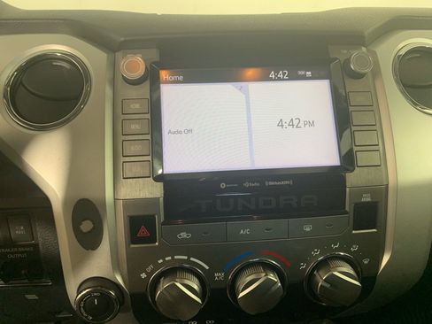 Used 2020 Toyota Tundra SR5 w/ SR5 Upgrade Package image 27