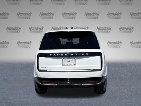 Used 2024 Land Rover Range Rover SE AWD/4WD image 9