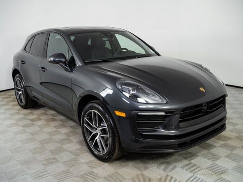 New 2026 Porsche Macan image 27