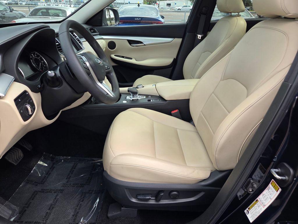 Used 2020 INFINITI QX50 Luxe FWD image 3