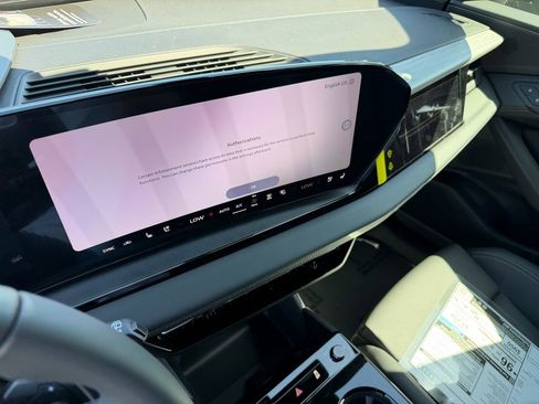New 2027 Audi Q6 e-tron Premium Plus AWD/4WD image 19