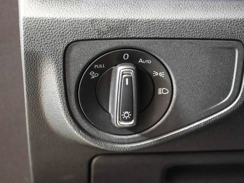 Used 2023 Volkswagen Atlas SEL AWD/4WD image 23