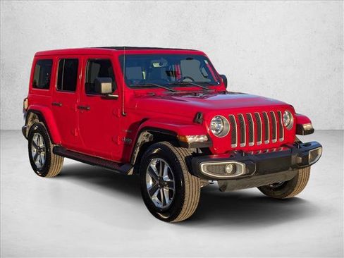 Used 2021 Jeep Wrangler Unlimited Sahara image 3