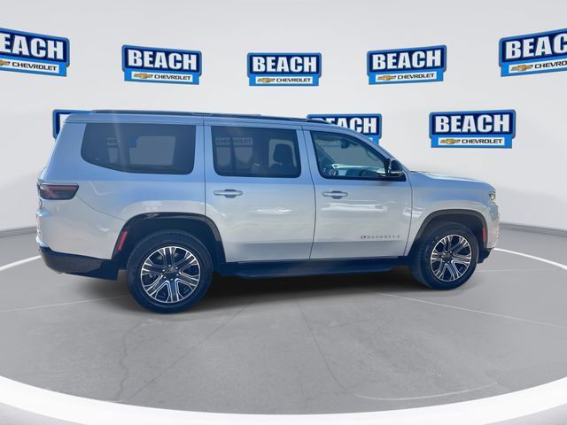 Used 2024 Jeep Wagoneer Series II w/ Flexible Seating Group RWD image 9