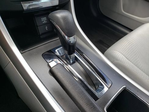 Used 2014 Honda Accord LX image 24