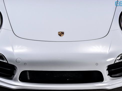 Used 2015 Porsche 911 Turbo image 9