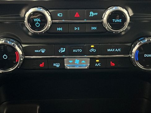 Used 2025 Ford F150 XLT w/ Equipment Group 302A MID AWD/4WD image 17