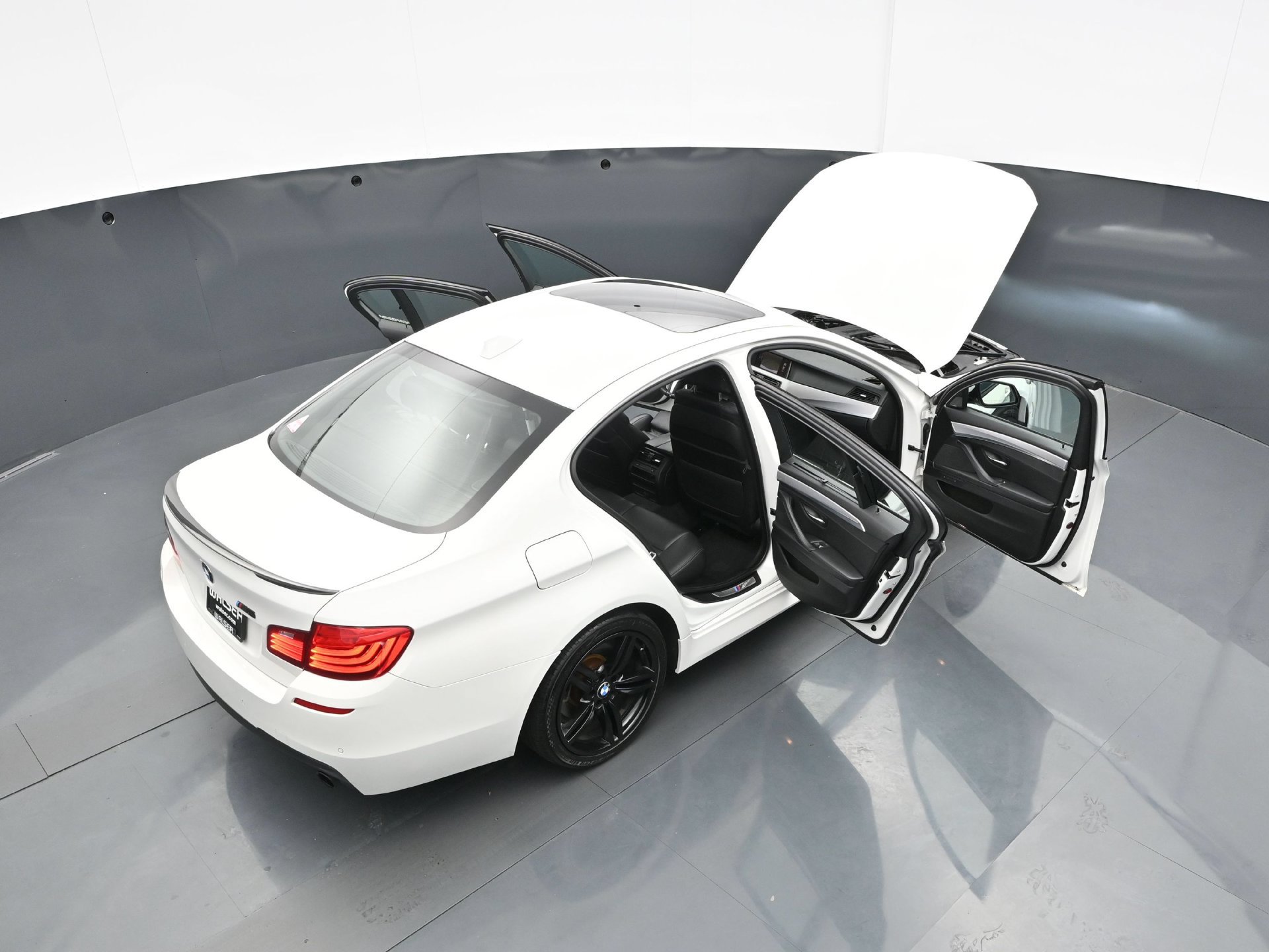 Used 2016 BMW 535i xDrive Sedan AWD/4WD image 48