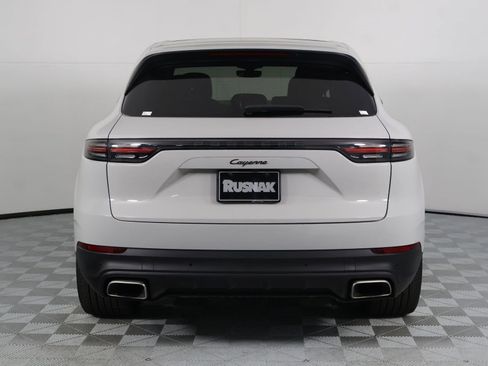 Certified 2023 Porsche Cayenne AWD/4WD image 6
