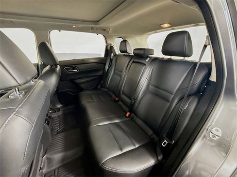 Certified 2021 Nissan Rogue SL w/ Premium Package image 8