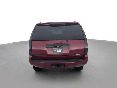 Used 2007 Chevrolet Suburban LT AWD/4WD image 6