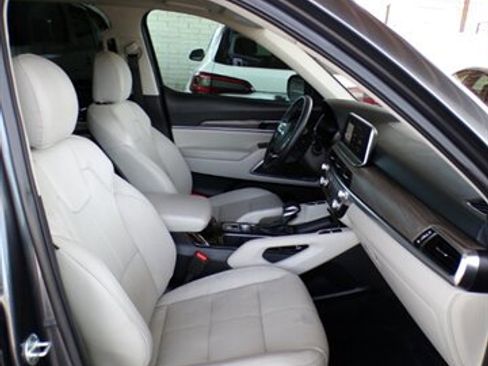 Used 2021 Kia Telluride EX w/ Towing Package image 31
