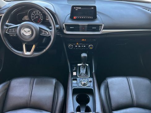 Used 2018 MAZDA MAZDA3 Touring FWD image 15
