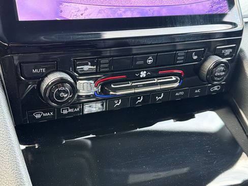 Used 2024 Jeep Grand Cherokee L Limited image 18