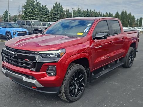 Used 2025 Chevrolet Colorado Z71 w/ Technology Package image 7