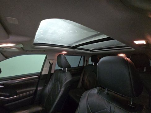 Used 2020 Toyota Highlander Platinum image 35