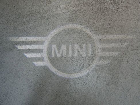 Used 2019 MINI Cooper S image 26