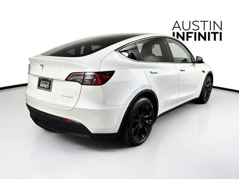 Used 2023 Tesla Model Y Long Range AWD/4WD image 7