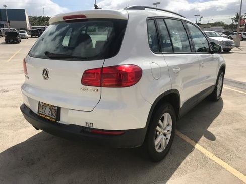 Used 2015 Volkswagen Tiguan S image 4