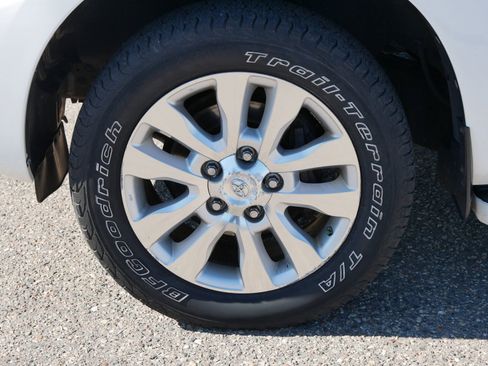 Used 2012 Toyota Sequoia Platinum AWD/4WD image 11