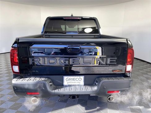 Used 2024 Honda Ridgeline TrailSport image 7