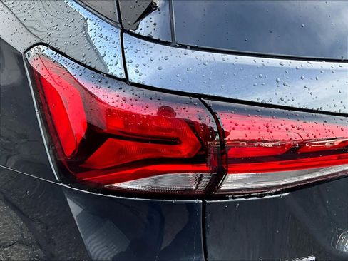 Used 2023 Chevrolet Equinox LT image 33