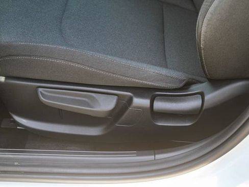 Certified 2025 Kia K4 FWD image 22
