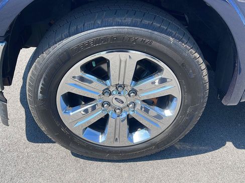 Used 2018 Ford F150 Lariat w/ Equipment Group 502A Luxury RWD image 13