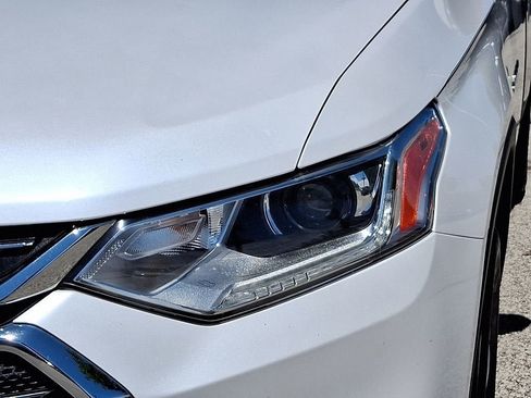 Certified 2019 Chevrolet Traverse LT FWD image 11