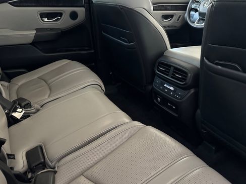 Certified 2023 Honda Pilot Elite image 33