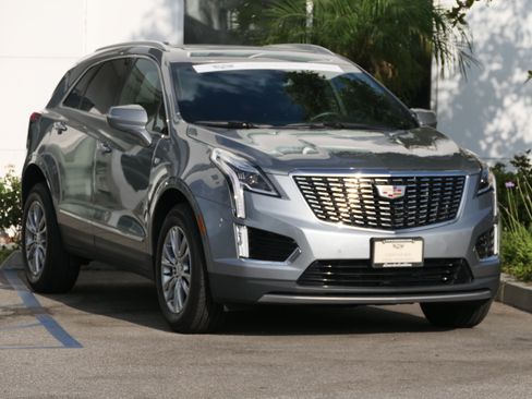 Certified 2023 Cadillac XT5 Premium Luxury FWD image 8