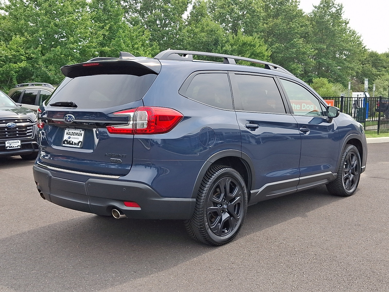 Used 2023 Subaru Ascent Onyx Edition AWD/4WD image 7