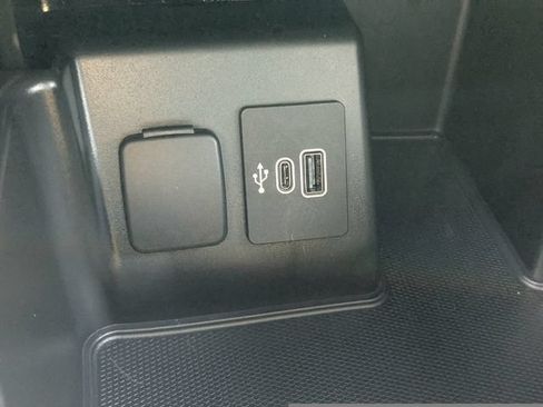 Used 2025 Ford Explorer Platinum w/ Ultimate Package RWD image 21