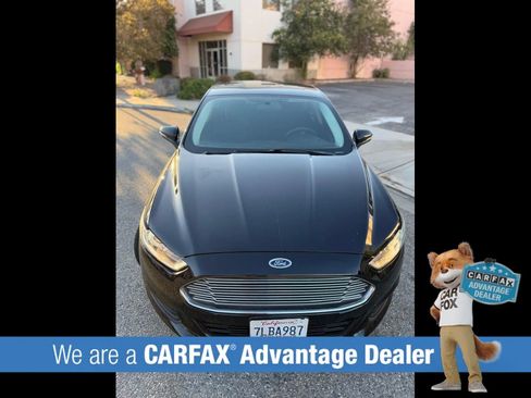 Used 2015 Ford Fusion SE FWD image 29